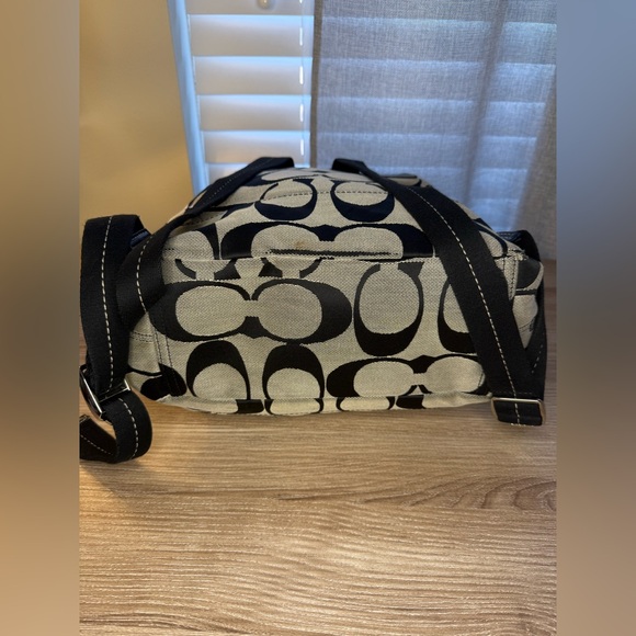 Coach Kyra Signature C Backpack no tags included - Picture 11 of 15